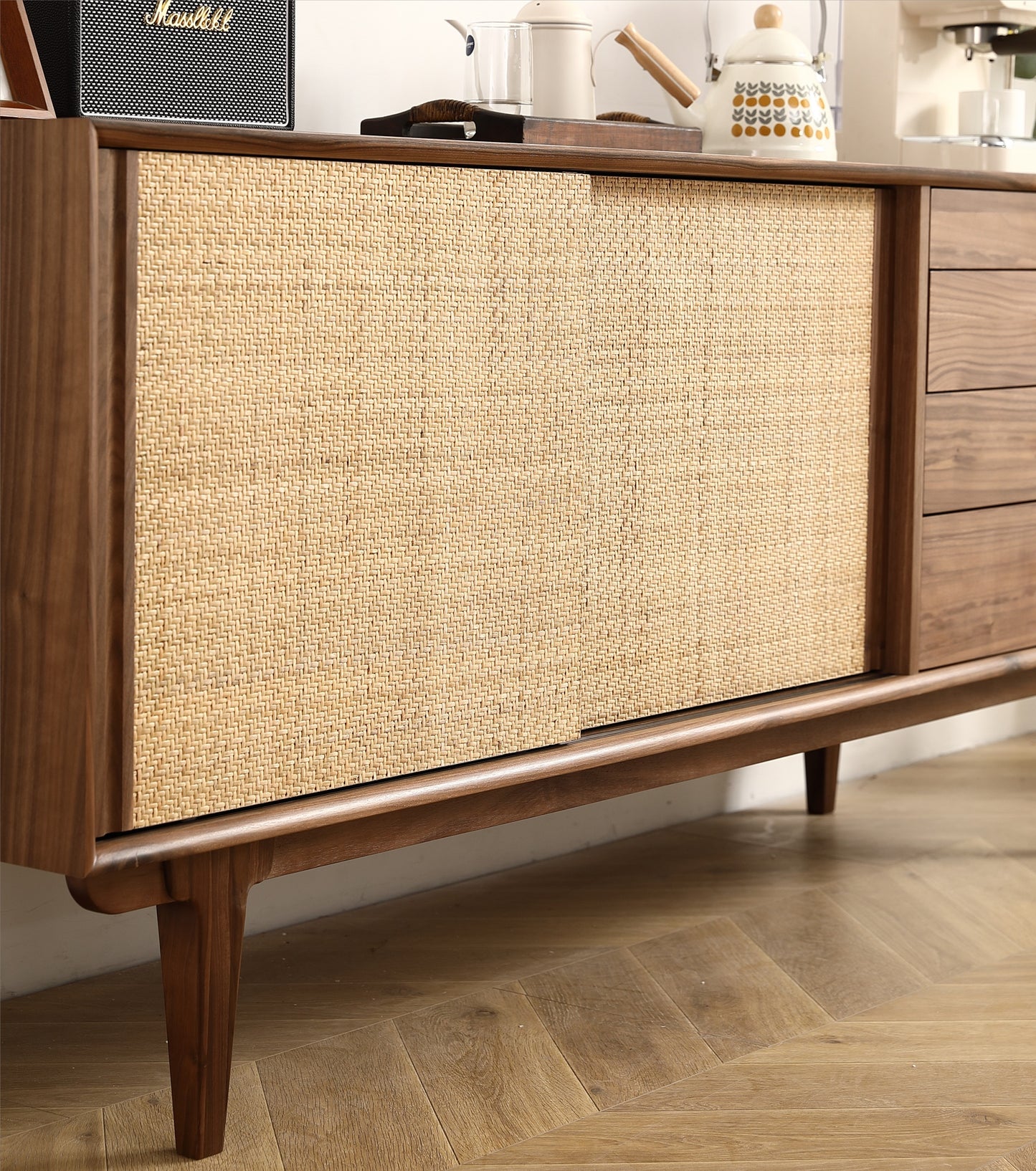 Furnisoar Mid-Century Modern Sideboard in - Black Walnut/Natural Vine