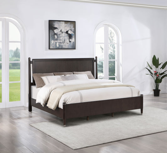 Emberlyn Wood Queen Poster Bed – Brown