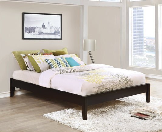 Hounslow Universal Full Platform Bed in Cappuccino