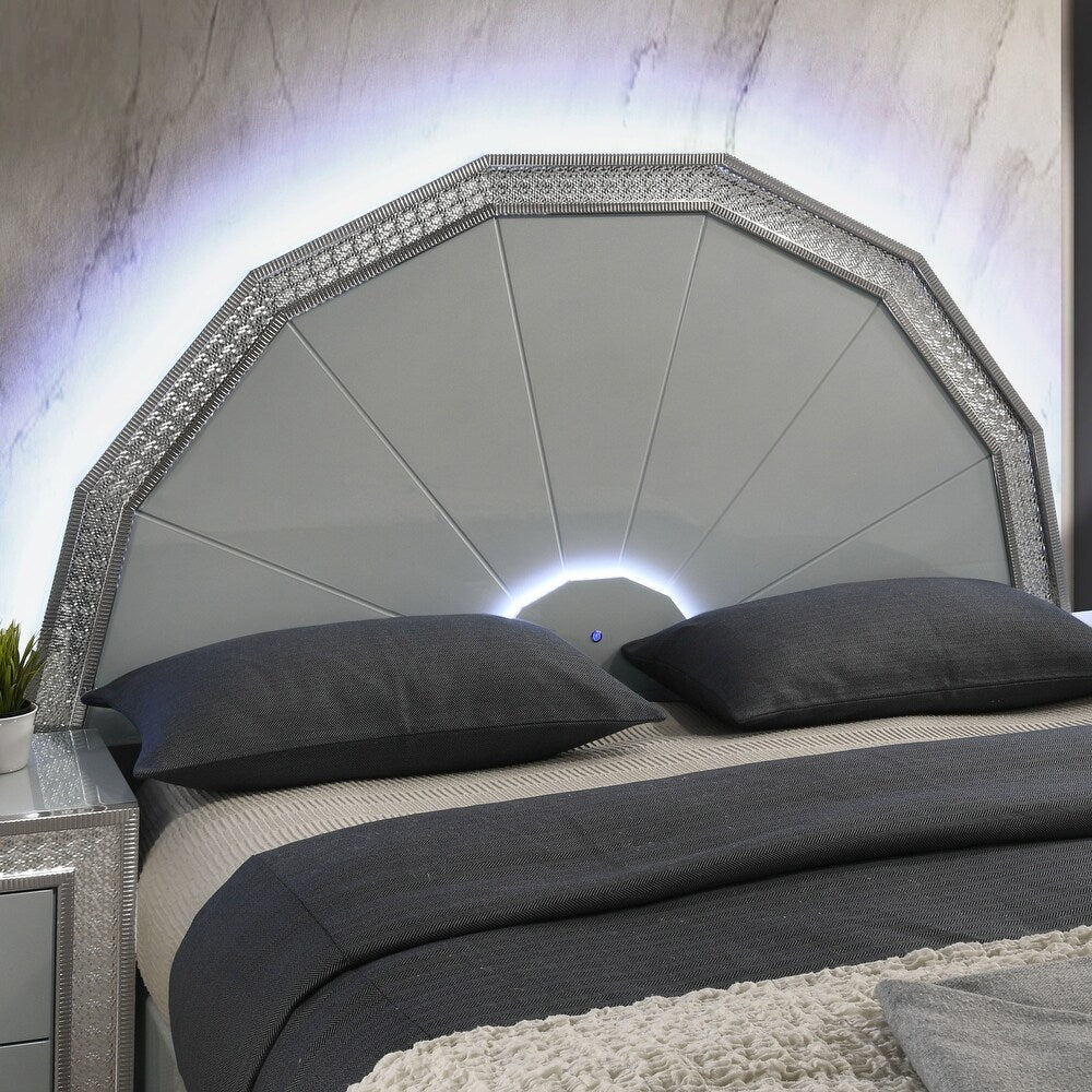 Cassiopeia Queen Glam Bedroom Collection with LED, Metallic Gray
