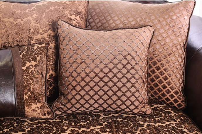 Elpis Traditional Chenille Sofa w- Victorian Print