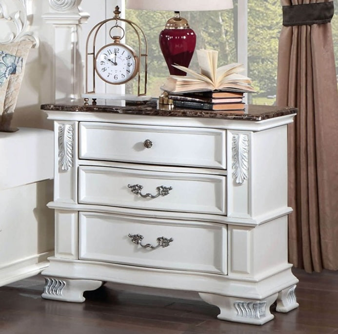Esparanza Traditional King Bedroom Set - Pearl White
