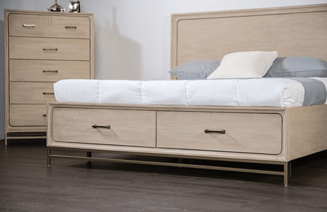 Sandes Transitional Queen Platform Bed - Light Oak