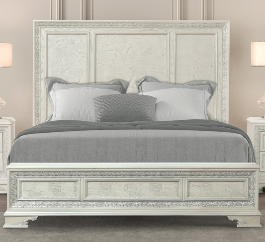 Stella Mia Traditional Queen Bed, Creamy White