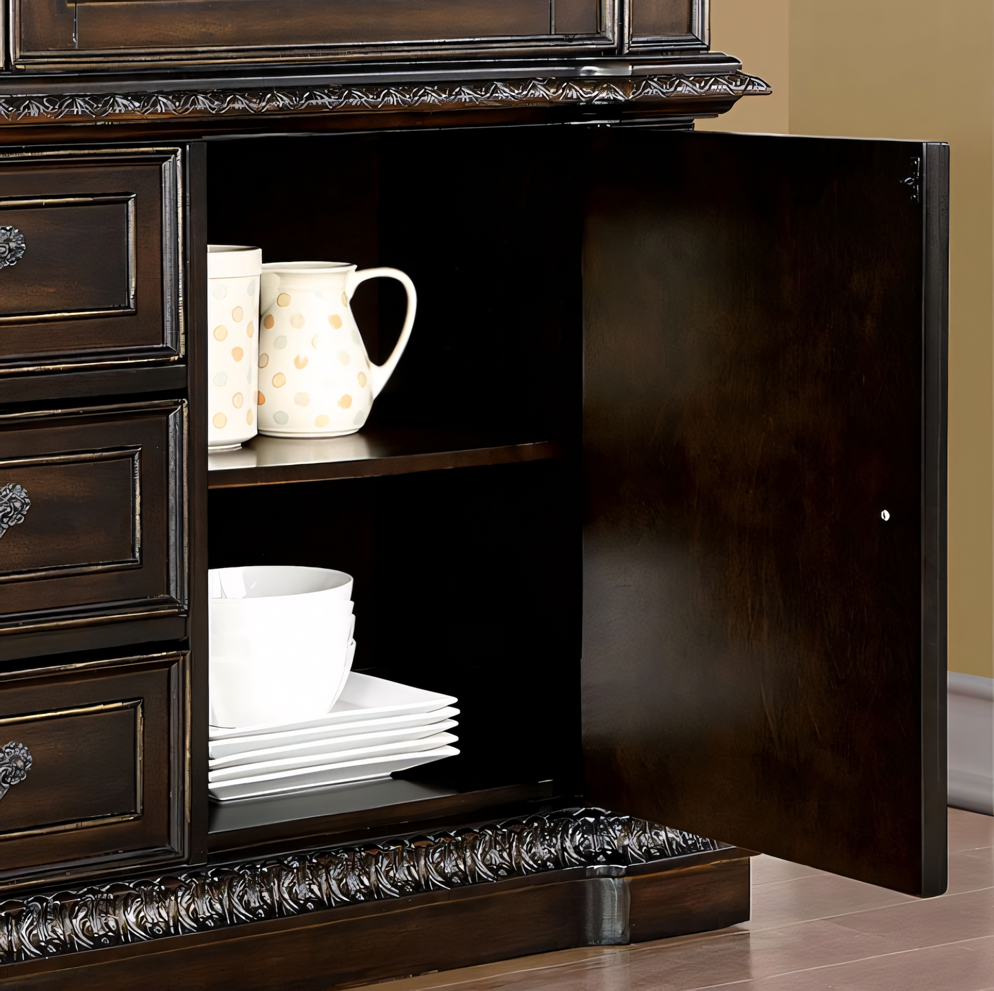 Lombardy Traditional Hutch & Buffet in Walnut