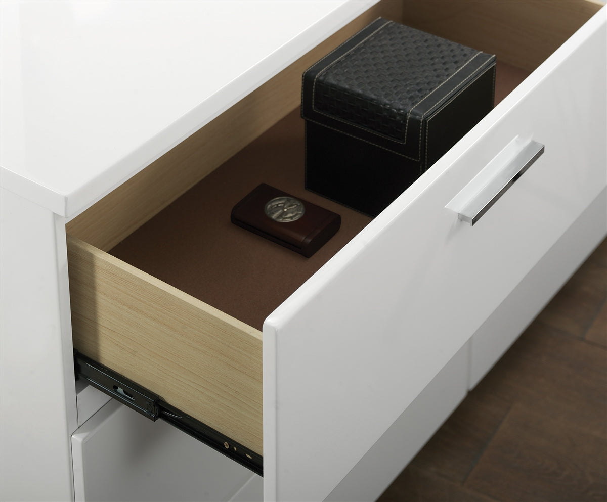 Roxbury Collection High Gloss White Dresser