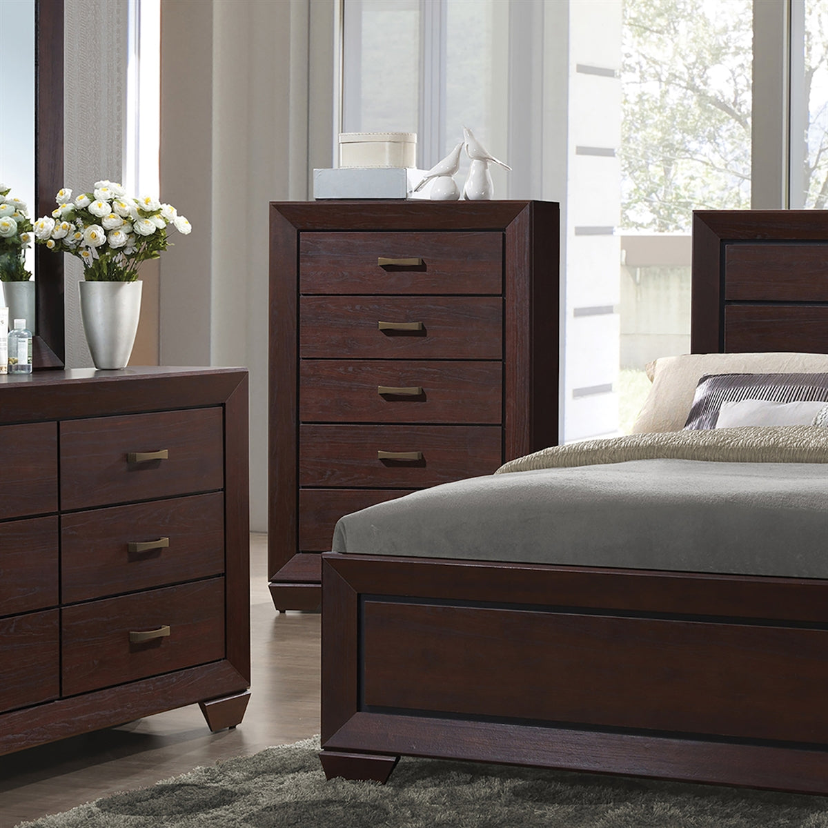 Holt Collection Shabby Chic Style 5 Drawer Chest