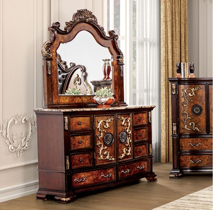 Traditional Bedroom Dressers
