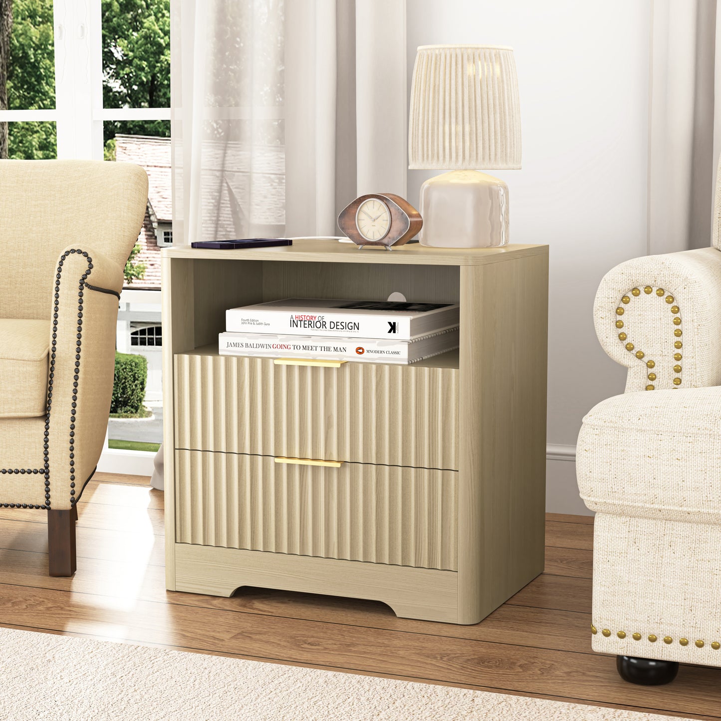 Nightstand with Charging Station - detail view 4