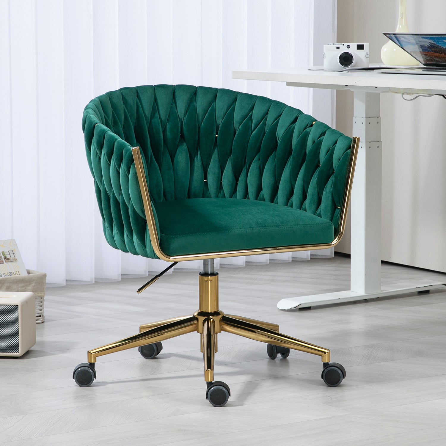 Stylish Green Hand-Woven Backrest Office Chair with Wheels, Height Adjustable & 360° Swivel