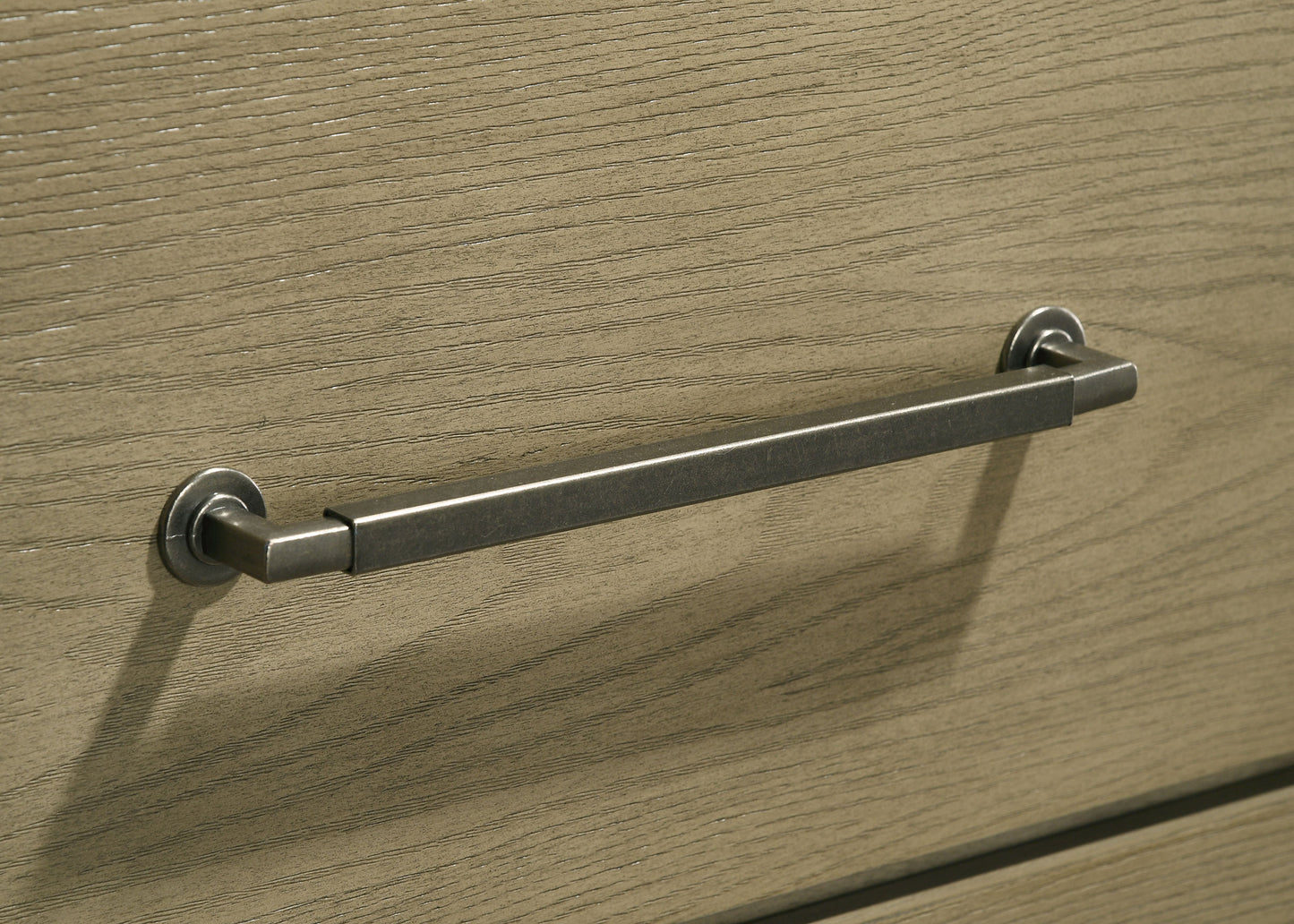 Hazlewood Vineyard Oak 6-Drawer Dresser