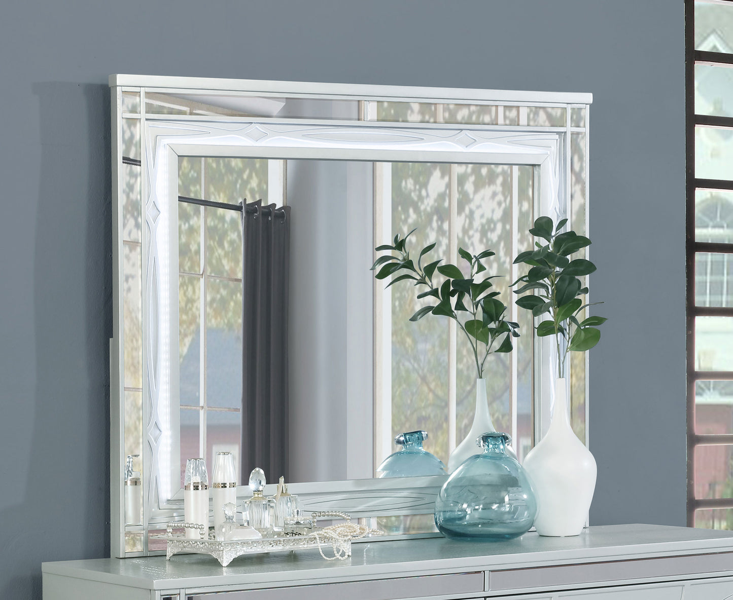 Gunnison Dresser Mirror – Silver Metallic