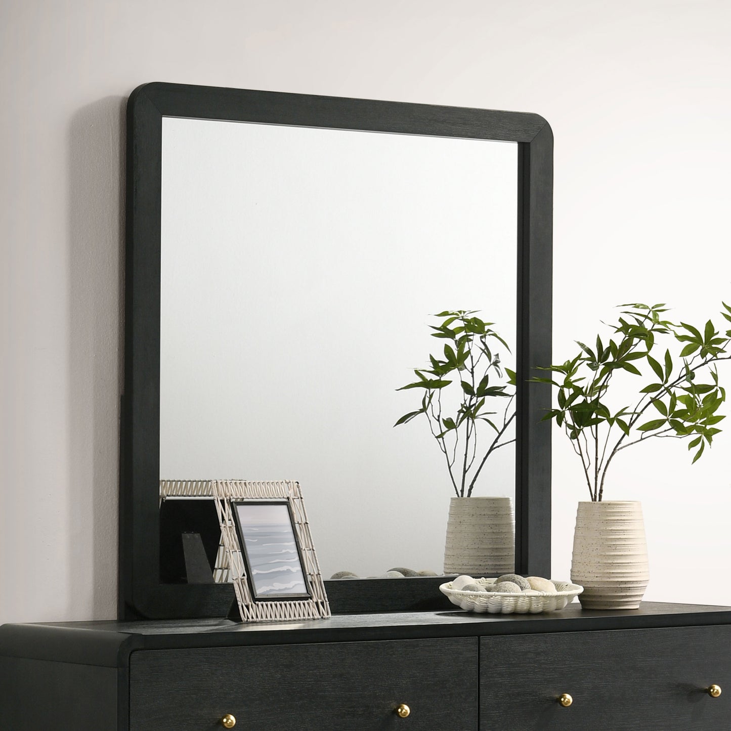 Cavelle Dresser Mirror – Black