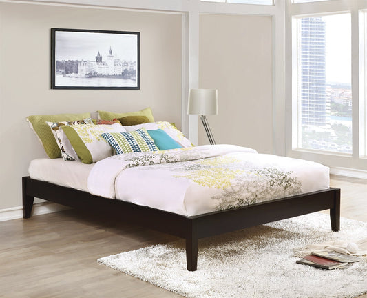 Hounslow Universal Queen Platform Bed in Cappuccino