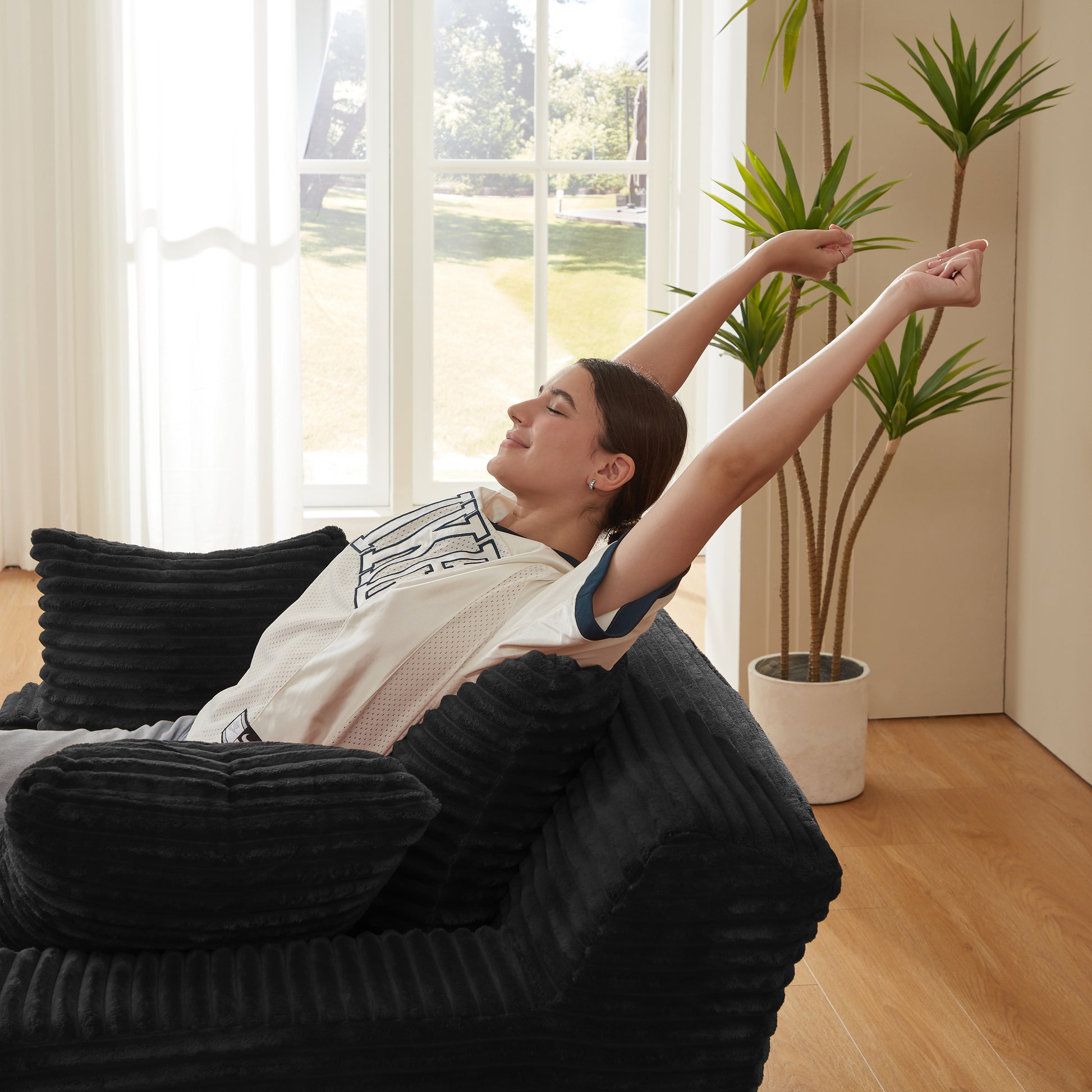 Oversized Chaise Lounge Chair Indoor - Black - detail view 6