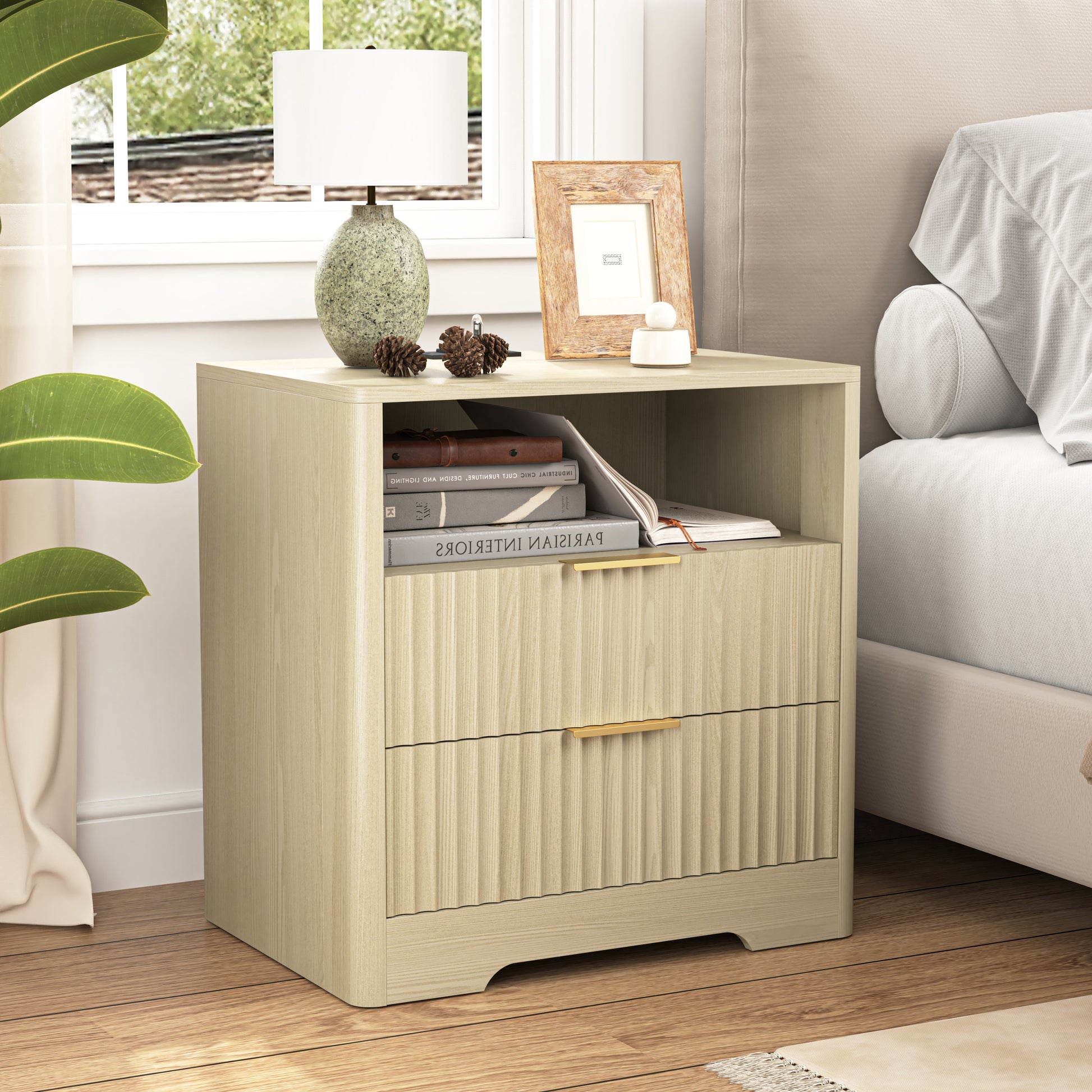 Nightstand with Charging Station - detail view 2