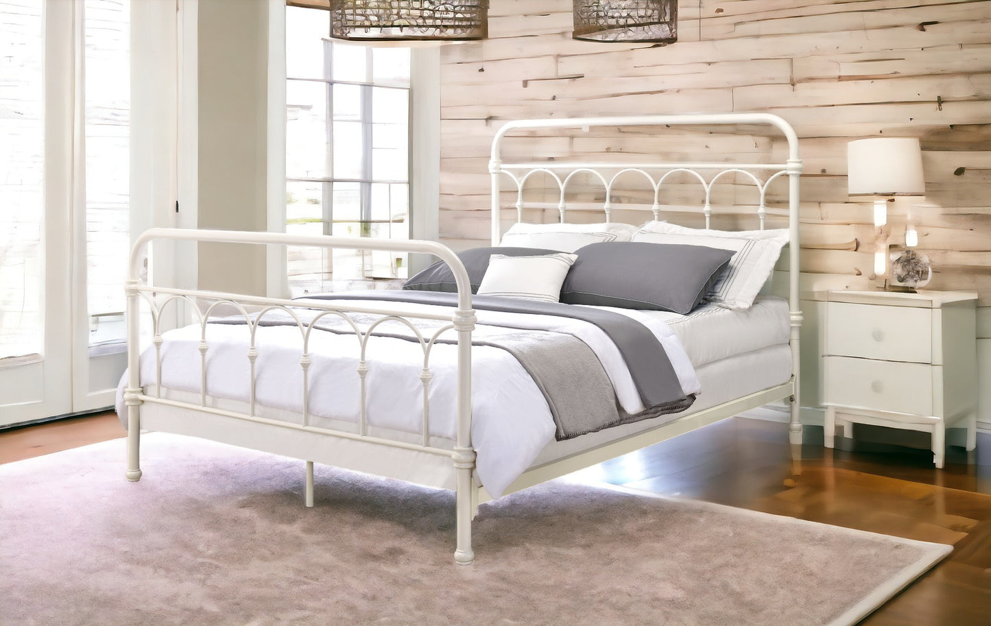 Aldrin White Metal Spindle Bed – Full