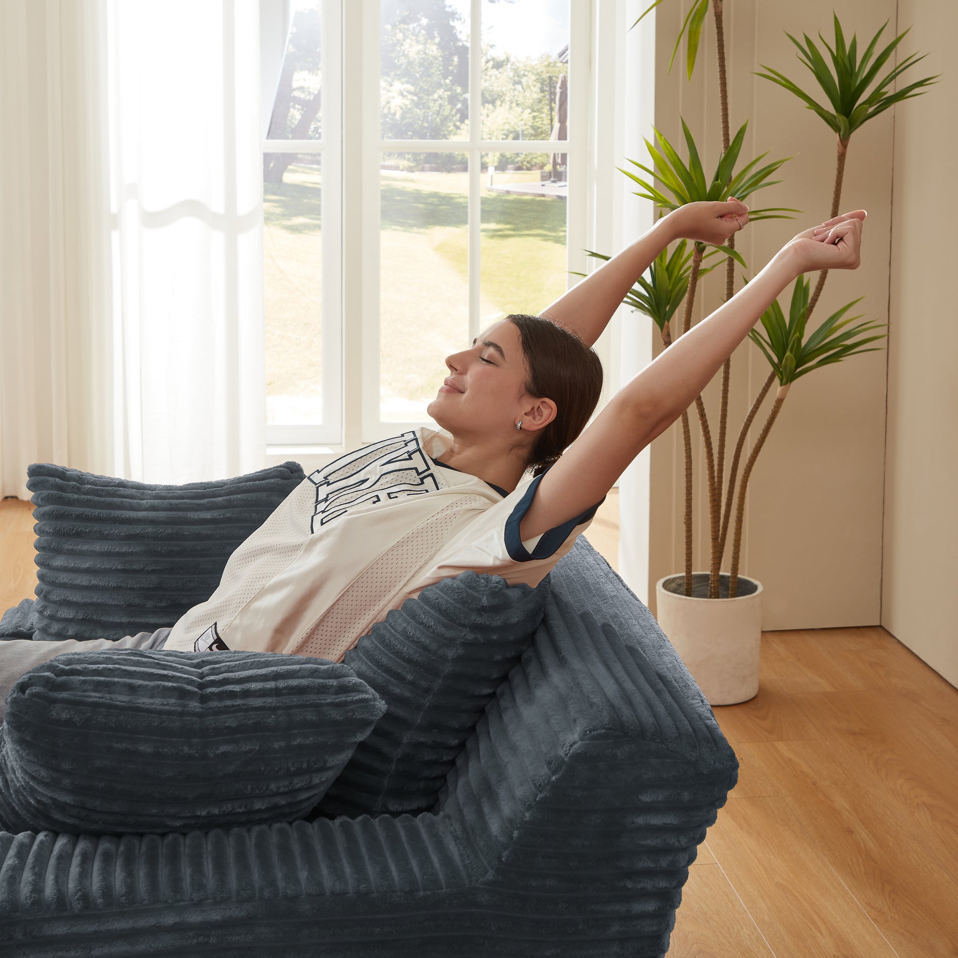 Oversized Chaise Lounge Chair Indoor - Grey - detail view 6