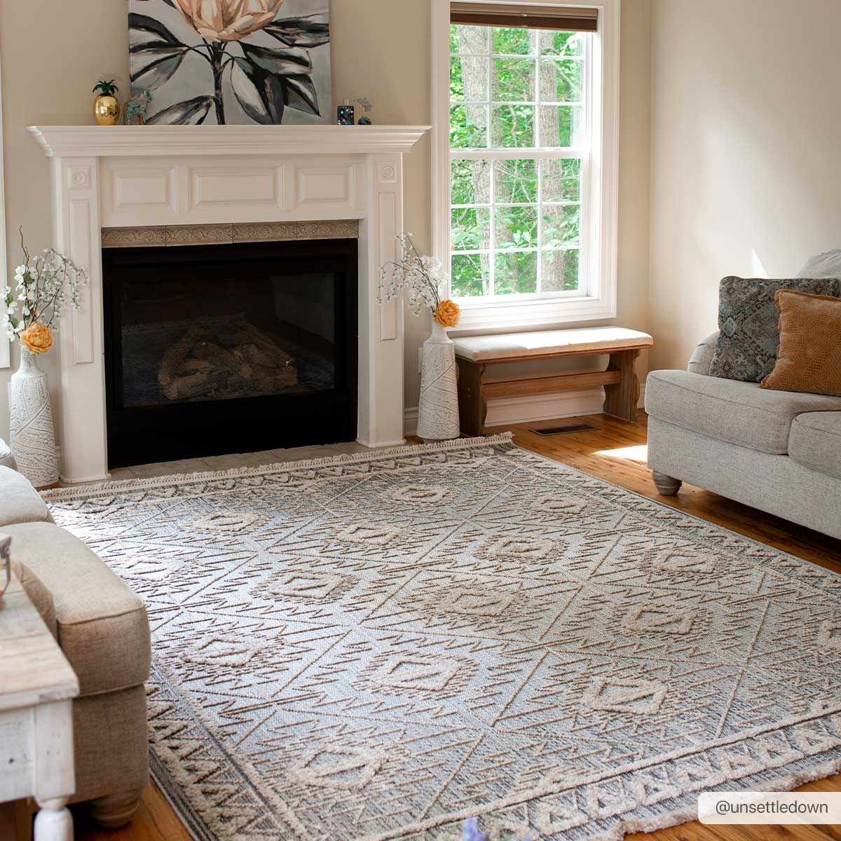 Agoo High-Low Pile Rustic Rug