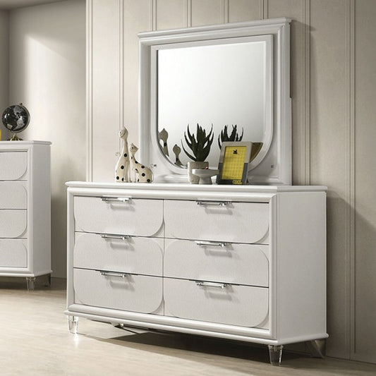 Lareina Dresser - Pearl White