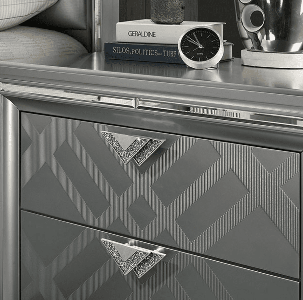 Emmeline Art Deco Style Queen Bed - Furniture of America 7147