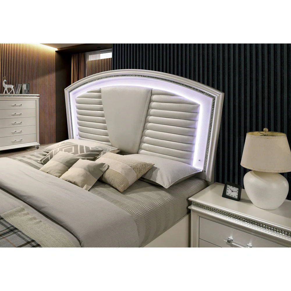 Maddie Pearl White Queen Glam Bedroom Collection