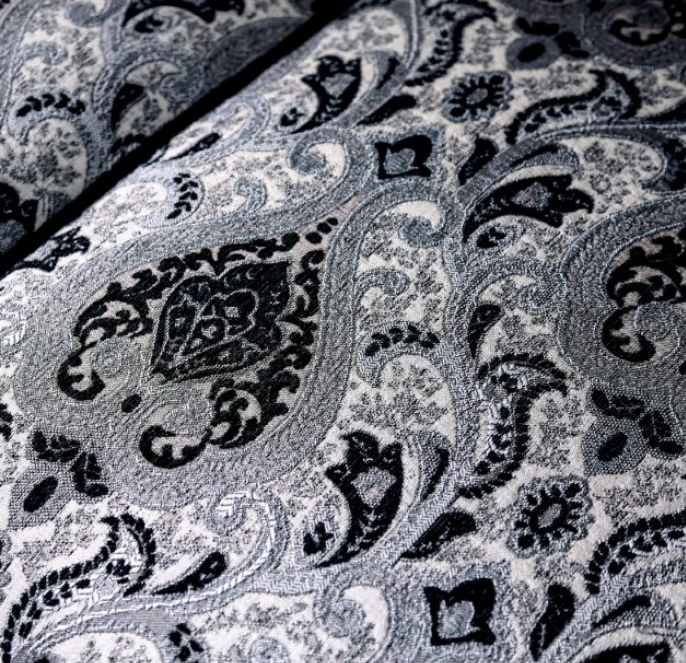 Crespignano Traditional Chenille Rolled Arm Sofa - Black/Gray
