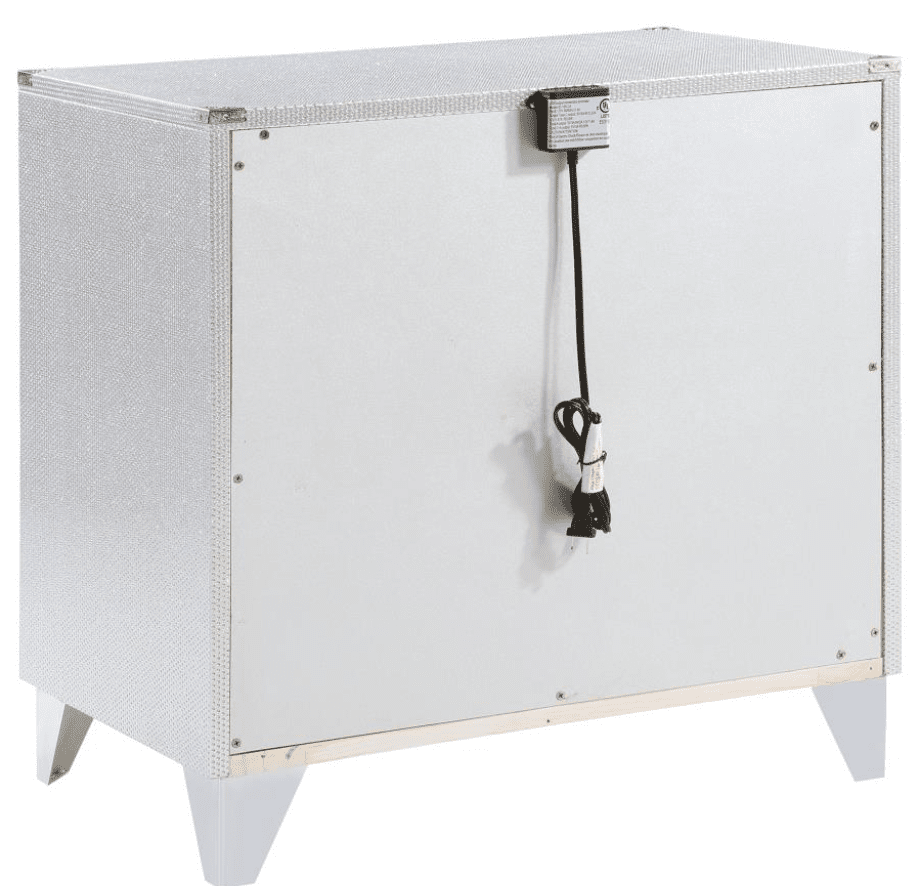 LaRue Upholstered Tufted Eastern King Panel Bed Silver