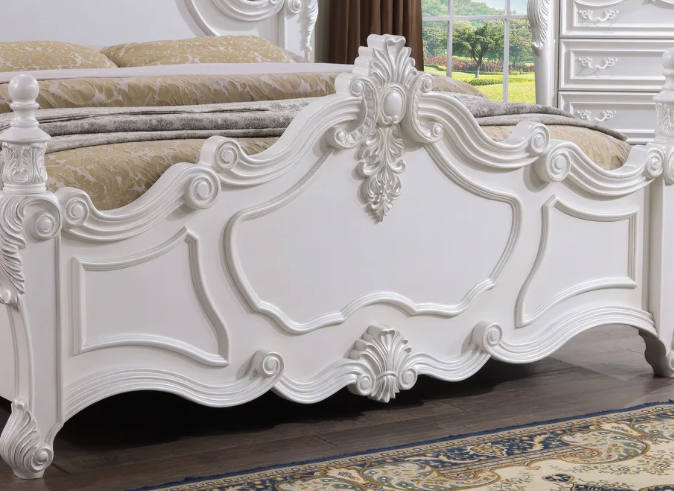 Roselli Traditional Solid Wood Bedroom Set with Carved Details
