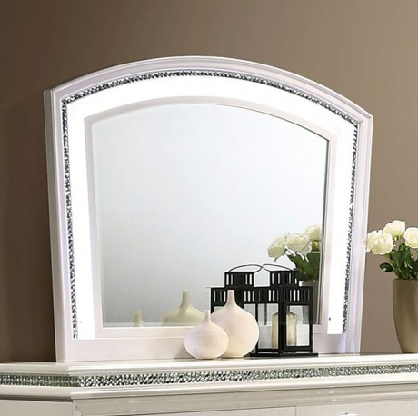 Maddie Pearl White Queen Glam Bedroom Collection