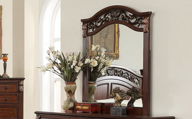 Midland Traditional 7-Drawer Dresser - Brown