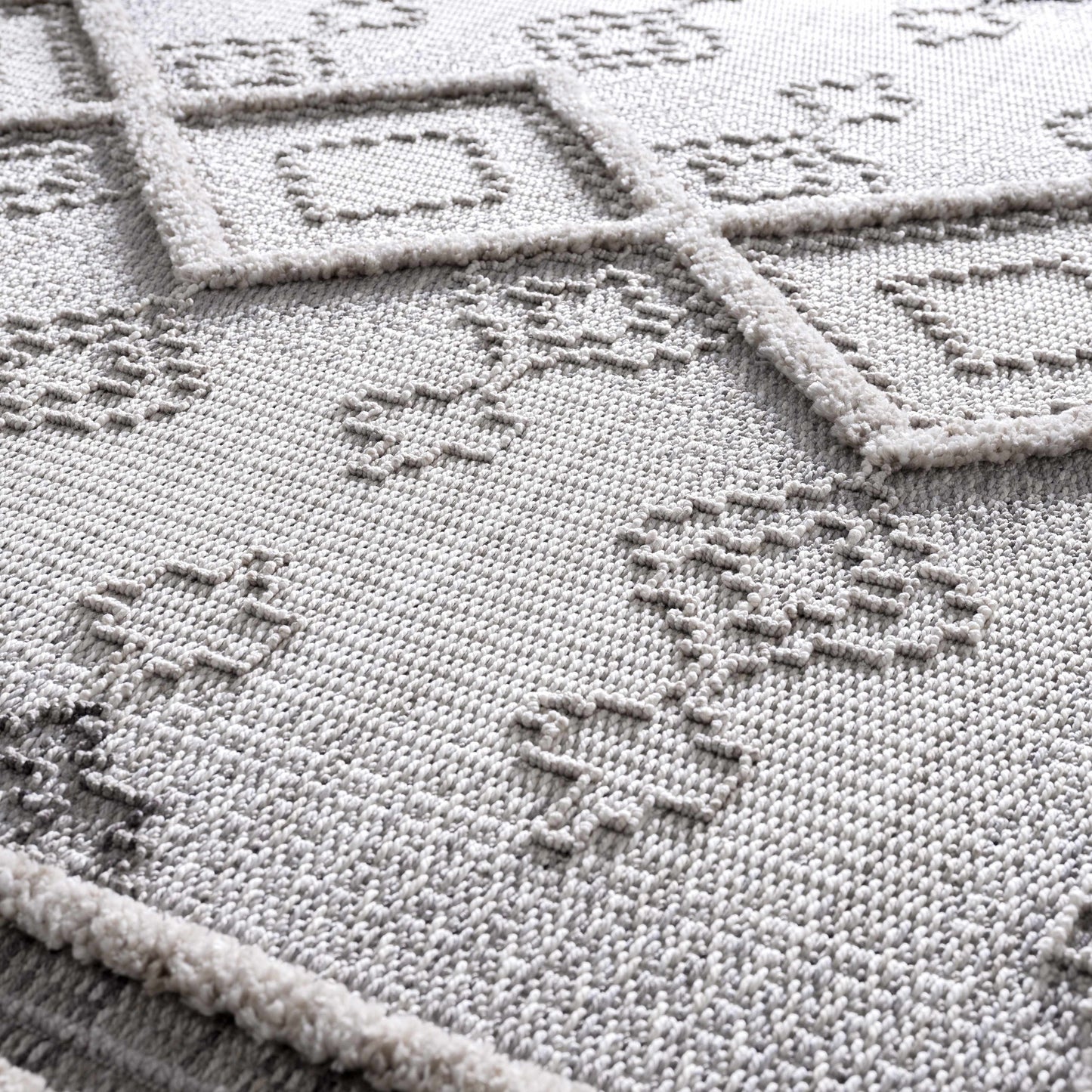 Amaga High-Low Rustic Rug