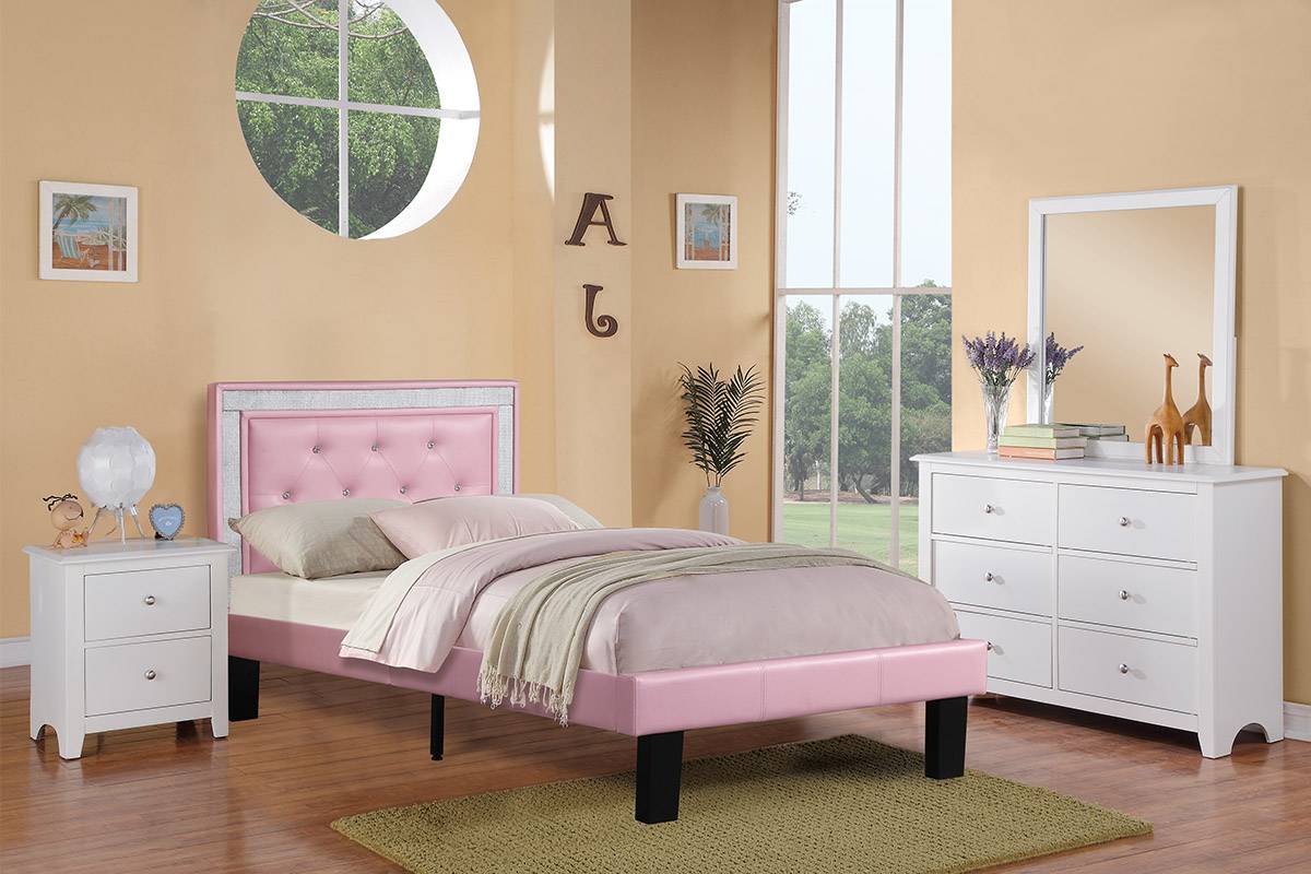 Poundex Classic & Luxury Style Mirror - White