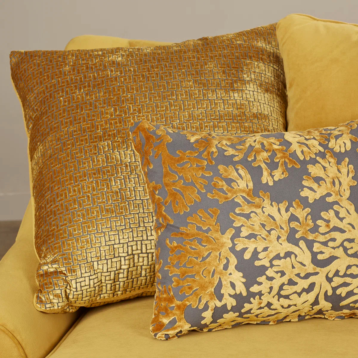 Viscontti Golden Velvet Living Room Set