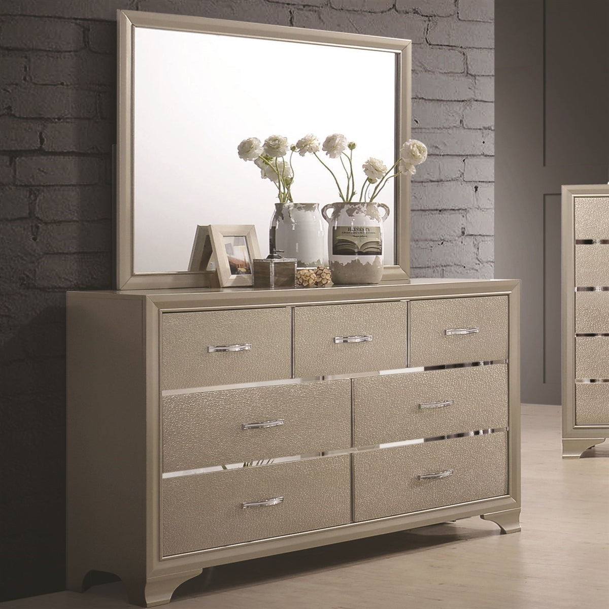 Tully Collection Dresser in Champagne